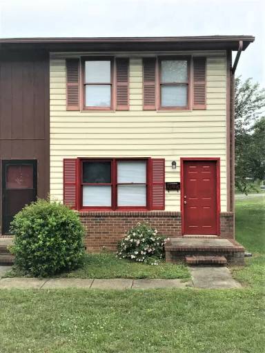 Main picture of 3101 Yanceyville St