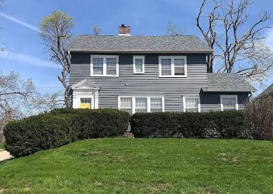 Main picture of 310 19th St SE