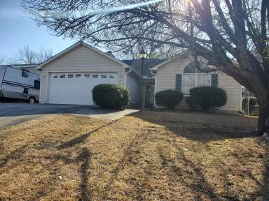 Main picture of 103 Shadow Pond