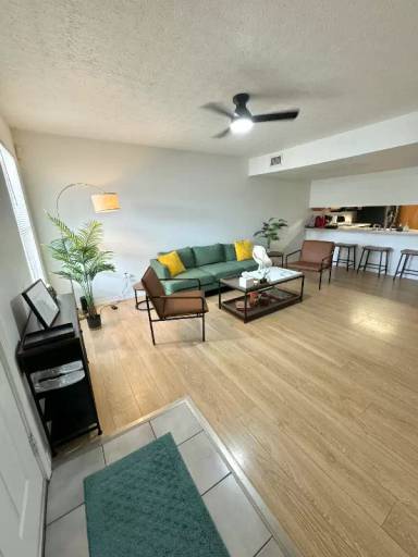 Main picture of 3 Chatelaine Cir SE