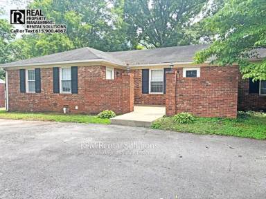 Main picture of 1003 W Clark Blvd