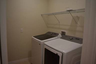 Main picture of 5039 Sunnytime St