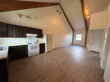 Main picture of 2001 Davidson St