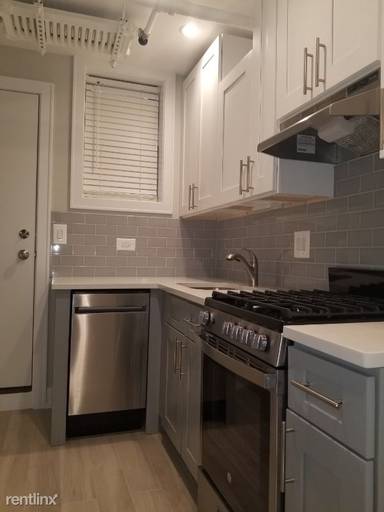 Main picture of 3515 N Greenview Ave