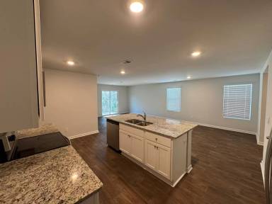 Main picture of 385 Coconut Dr