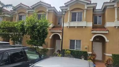 Main picture of 5906 Woodlands Blvd