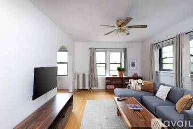 Main picture of 2965 N Bartlett Ave