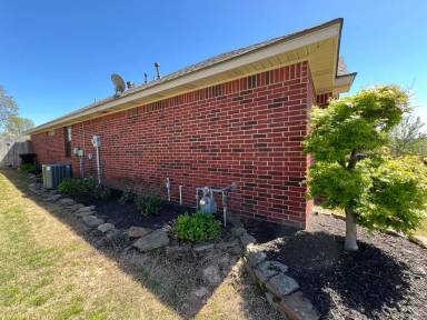 Main picture of 2712 Northridge Cir