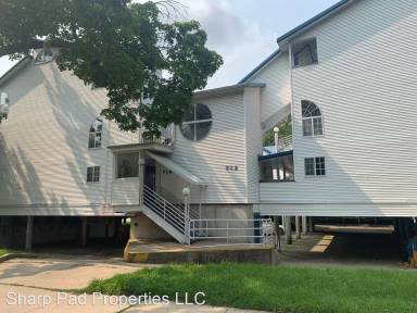 Main picture of 714 W Elm St