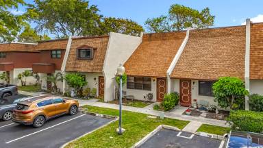 Main picture of 2133 N 14th Ave