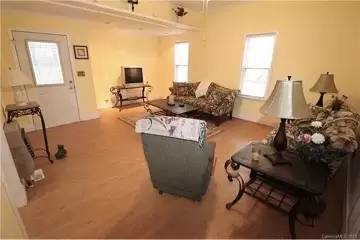 Main picture of 1236 Perkins St