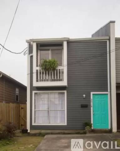 Main picture of 3018 Dryades St