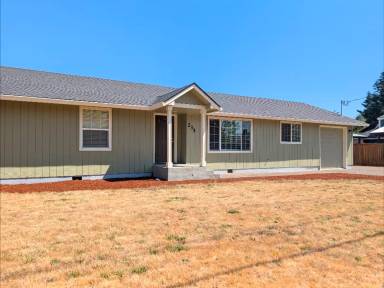 Main picture of 235 Irvington Dr