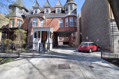 Main picture of 720 W Buckingham Pl