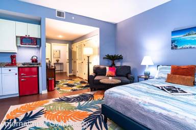 Main picture of 965 Registry Blvd