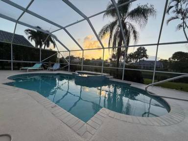 Main picture of 9392 Cascade Ct