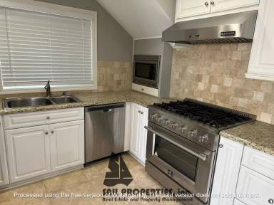 Main picture of 208 41st St