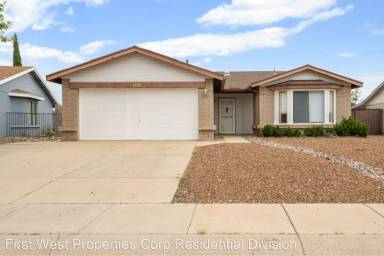 Main picture of 3361 Golden Eagle Dr