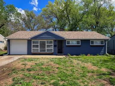 Main picture of 11123 Blue Ridge Blvd