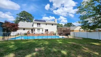 Main picture of 2852 Greenview Rd