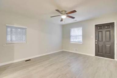 Main picture of 2878 Clearbrook Dr