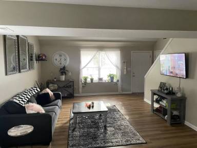 Main picture of 1654 N Doulton Dr