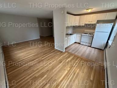 Main picture of 600 E Front St
