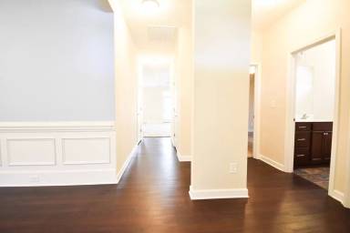 Main picture of 2406 Evermay Ct