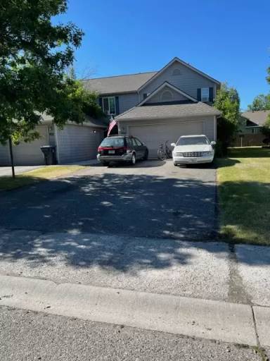 Main picture of 402 W Shore Dr