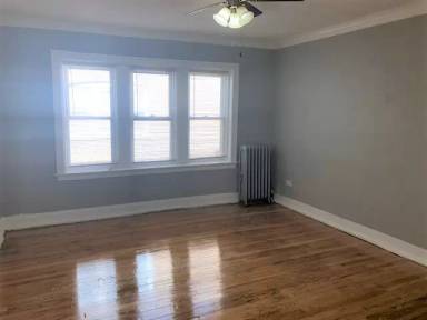 Main picture of 1358 W 95th St