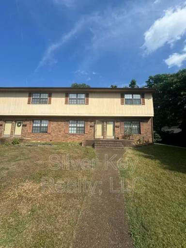 Main picture of 611 Ingleside Ave