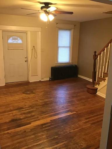 Main picture of 1706 N Peach St