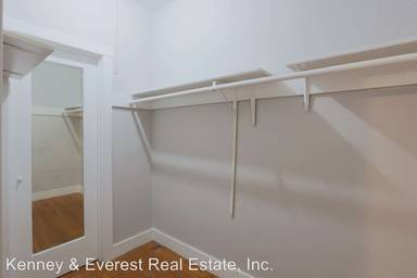 Main picture of 2700 Polk St