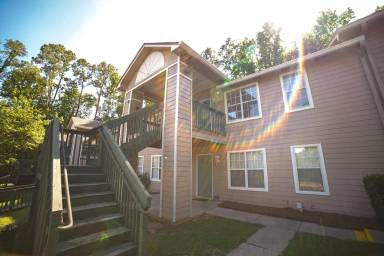 Main picture of 1100 Greentree Ct