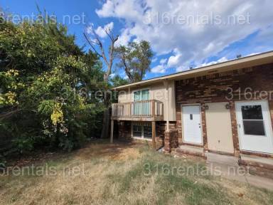 Main picture of 2135 S Silver St