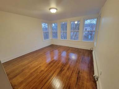 Main picture of 44 2nd Ave