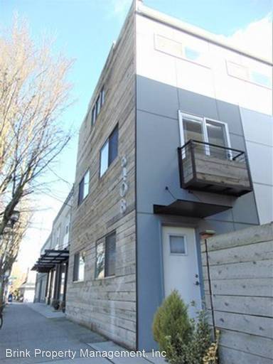 Main picture of 6408 Phinney Ave N