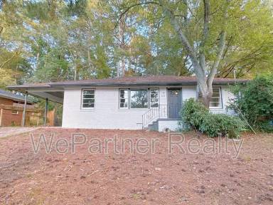 Main picture of 2744 Fairlane Dr SE