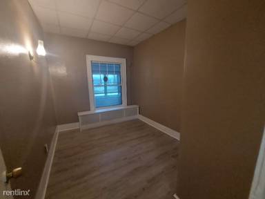 Main picture of 15 Brewer St