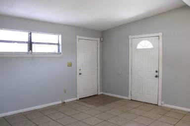 Main picture of 8724 Darlington Dr