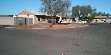 Main picture of 302 E Evelyn St
