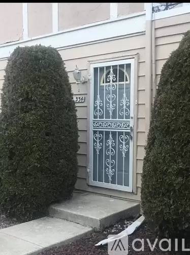 Main picture of 19334 Oakwood Ave
