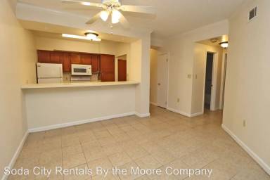 Main picture of 2002 Greene St Apartments