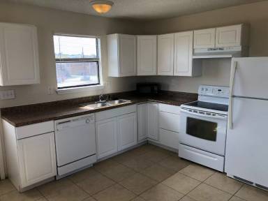 Main picture of 210 North Dr