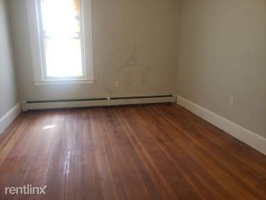 Main picture of 131 Walnut St