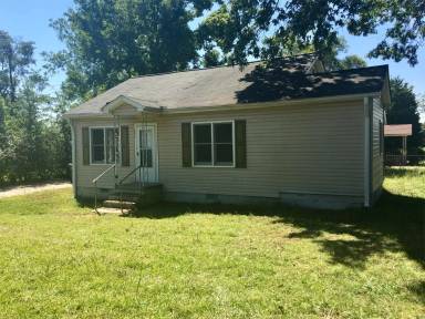 Main picture of 102 Bainbridge Dr