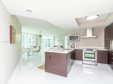 Main picture of 200 Sunny Isles Blvd