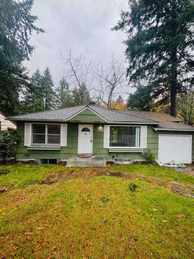 Main picture of 12513 24th Ave NE