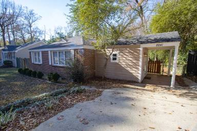 Main picture of 2241 Atascadero Dr