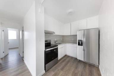Main picture of 2745 Kapiolani Blvd